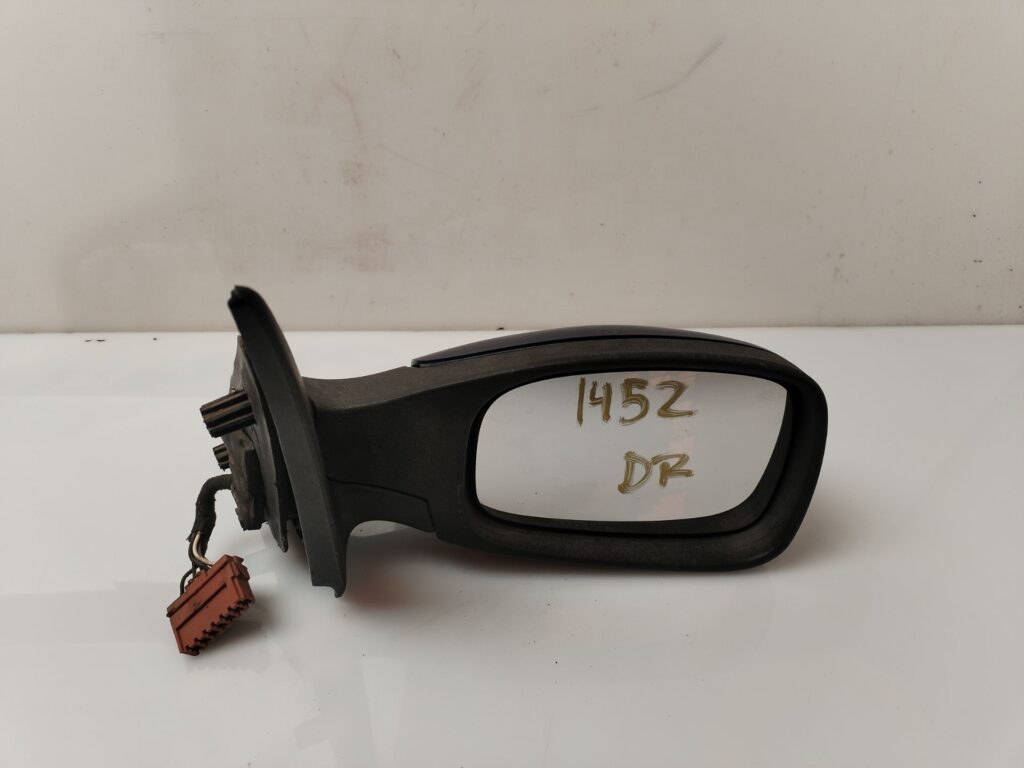 RETROVISOR DERECHO 135909