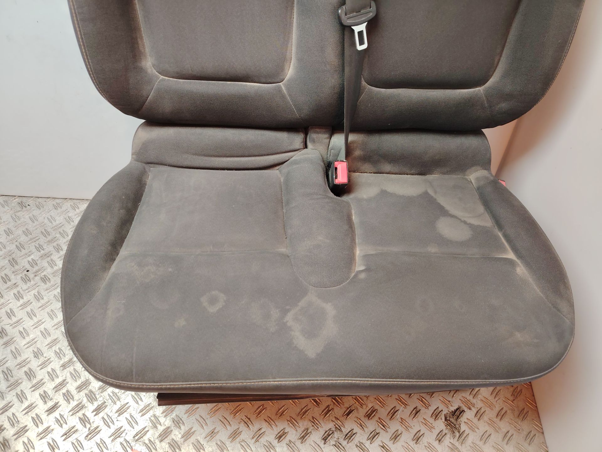 ASIENTO DELANTERO DERECHO 136393
