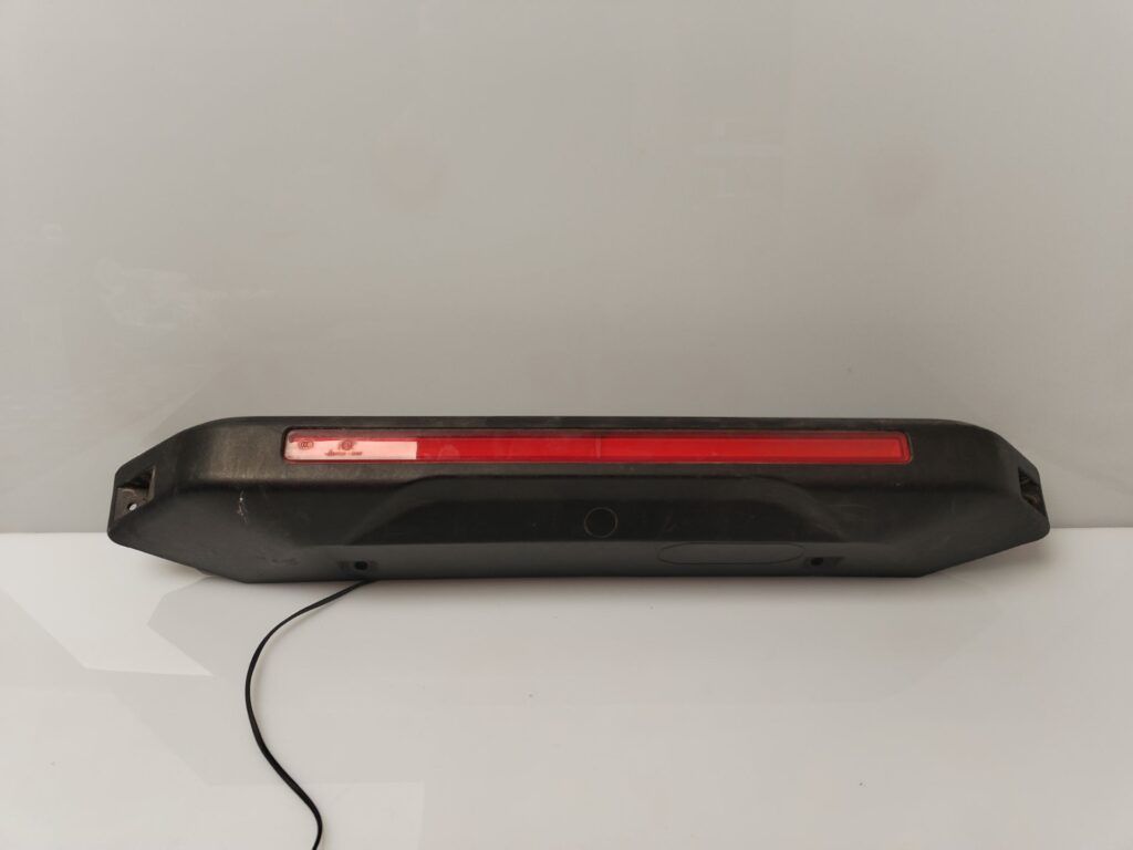 LUZ CENTRAL DE FRENO 133005