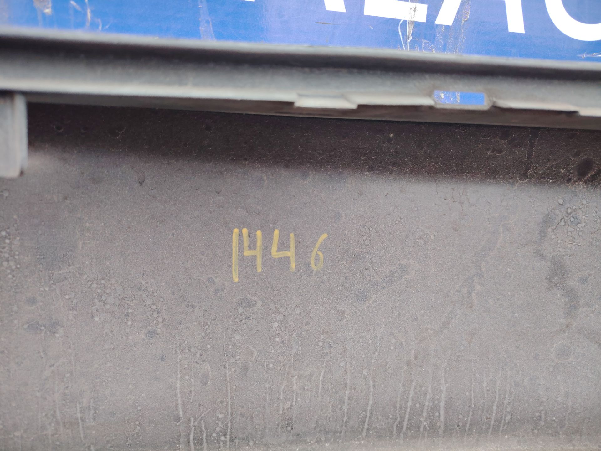 PARAGOLPES TRASERO 136364