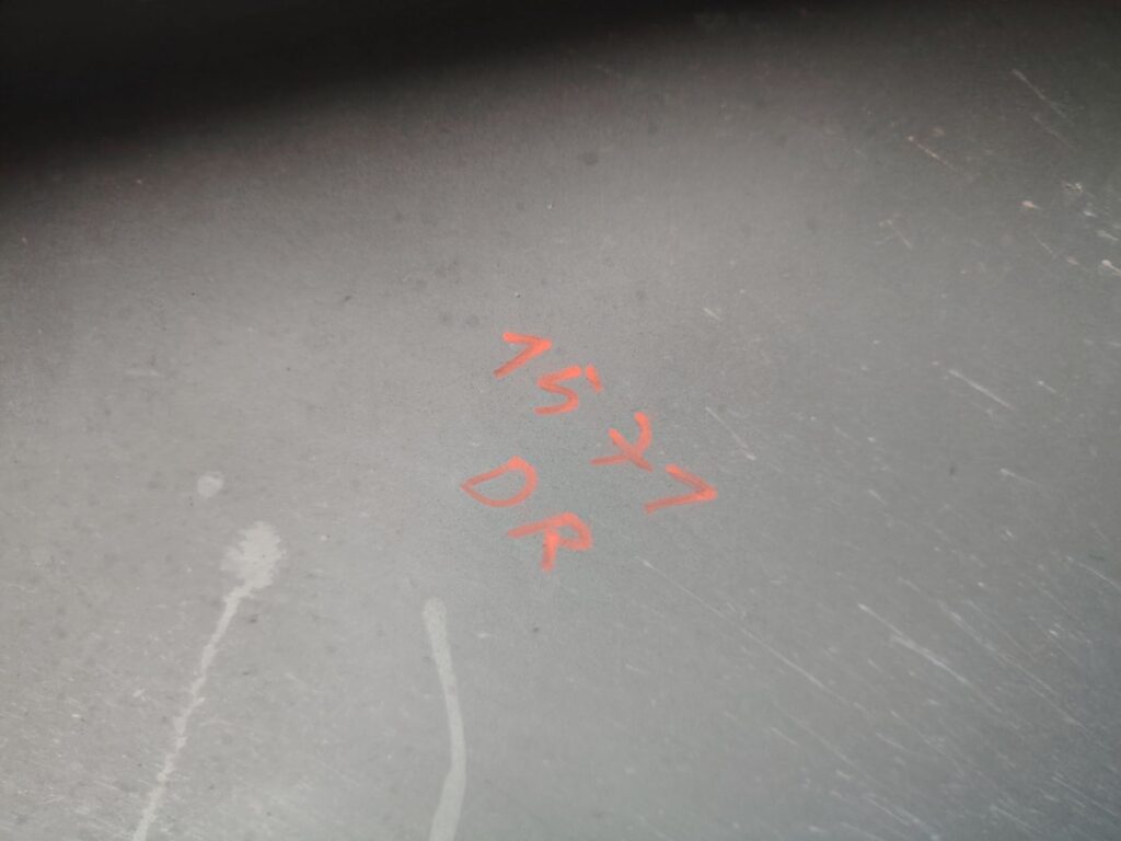 ALETA DELANTERA DERECHA 137874