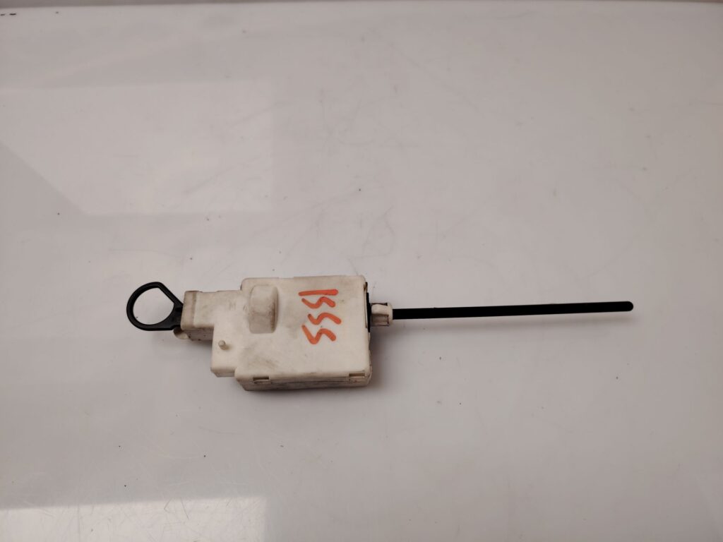 TAPA EXTERIOR COMBUSTIBLE 136833