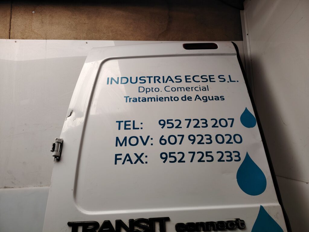 PUERTA TRASERA IZQUIERDA 136990