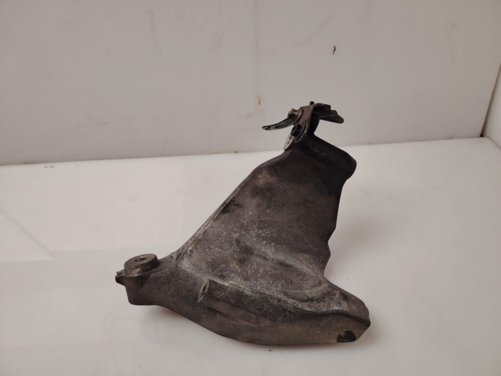 SOPORTE MOTOR 137195