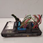 CAJA RELES / FUSIBLES 137650