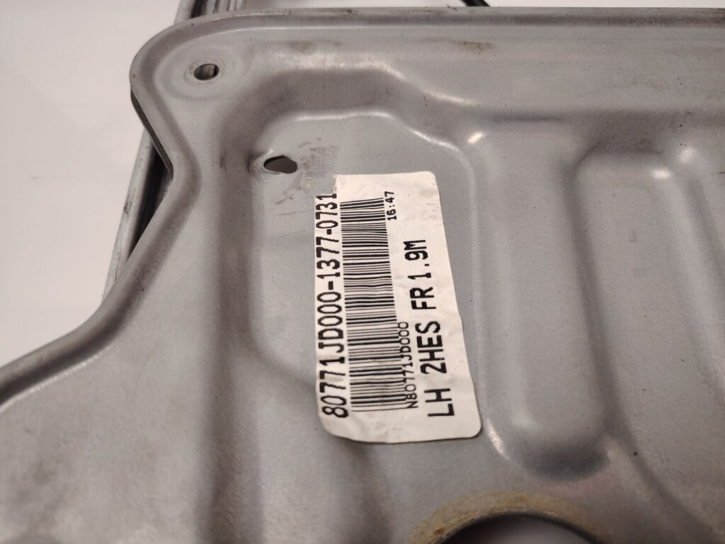 ELEVALUNAS DELANTERO IZQUIERDO 137134