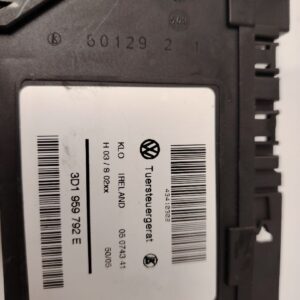 MOTOR ELEVALUNAS DELANTERO DERECHO 137553