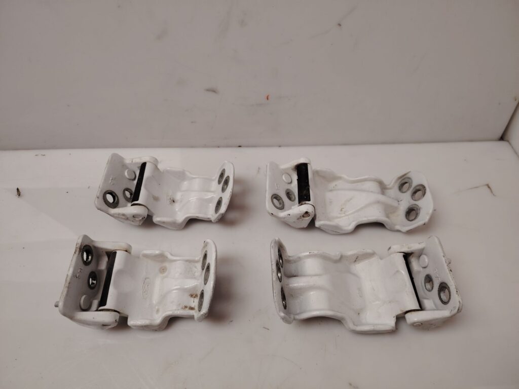 BISAGRA PUERTA 137406