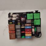 CAJA RELES / FUSIBLES 137216