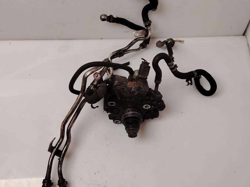 BOMBA INYECCION 136885