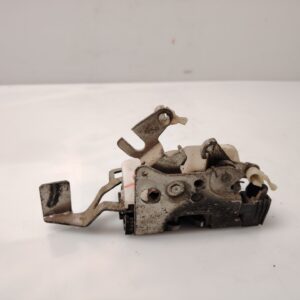 CERRADURA PUERTA DELANTERA IZQUIERDA 136851