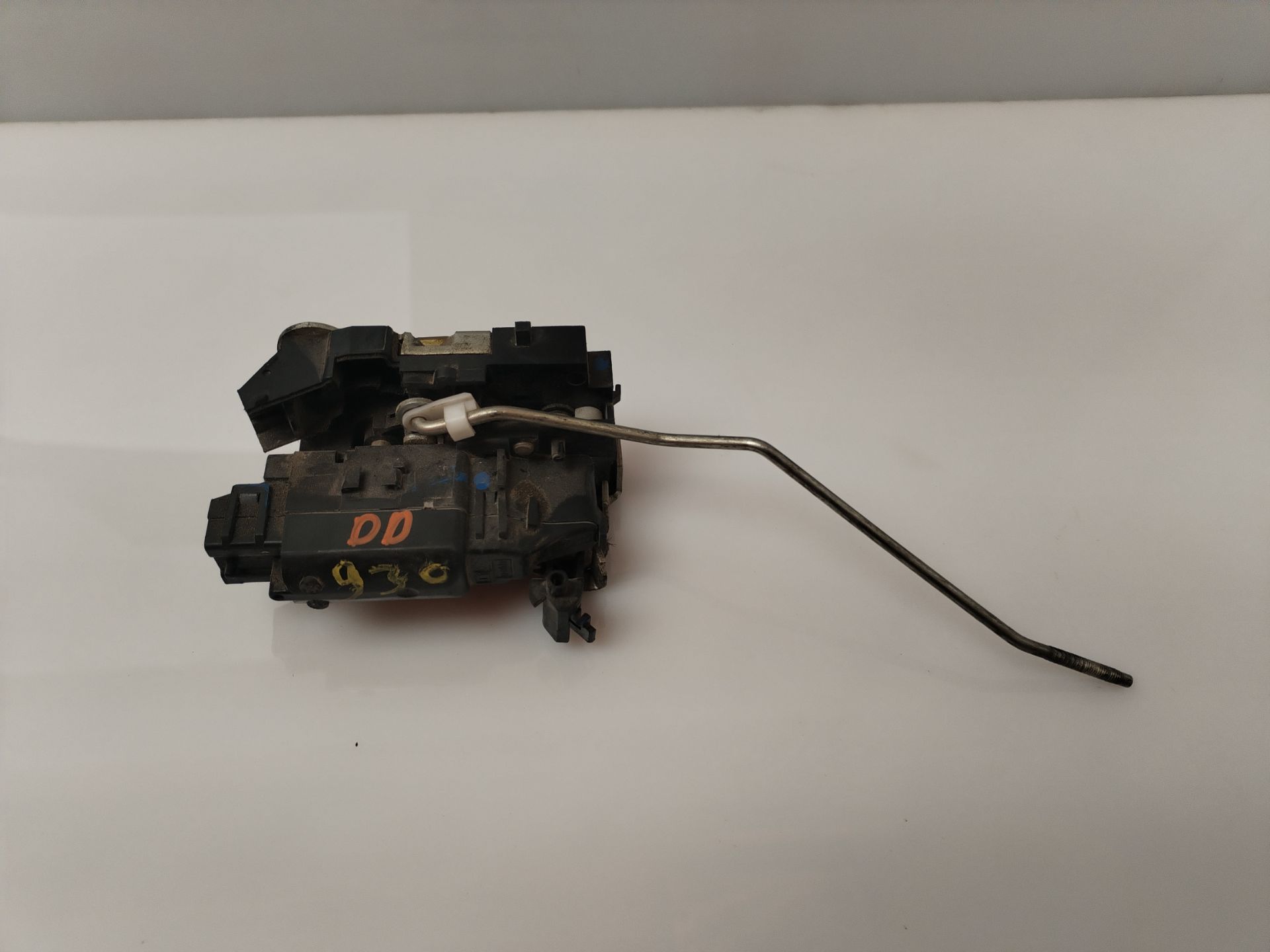 CERRADURA PUERTA DELANTERA DERECHA 134536