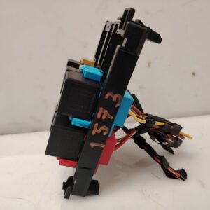 CAJA RELES / FUSIBLES 138294