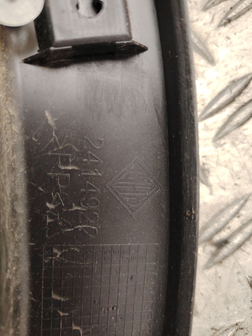 ALETIN TRASERO IZQUIERDO 137097