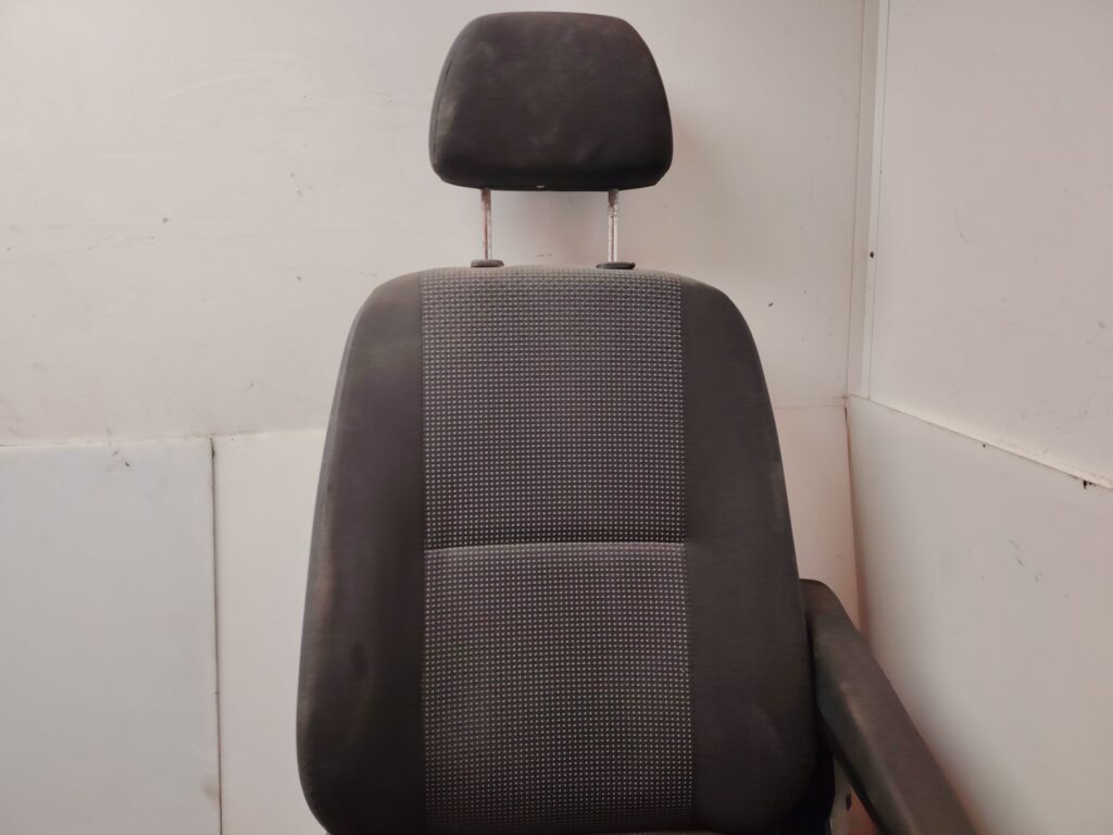 ASIENTO DELANTERO DERECHO 136691