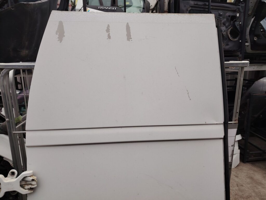 PUERTA TRASERA IZQUIERDA 138239