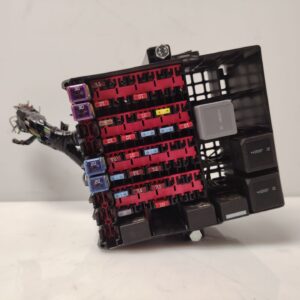 CAJA RELES / FUSIBLES 138322