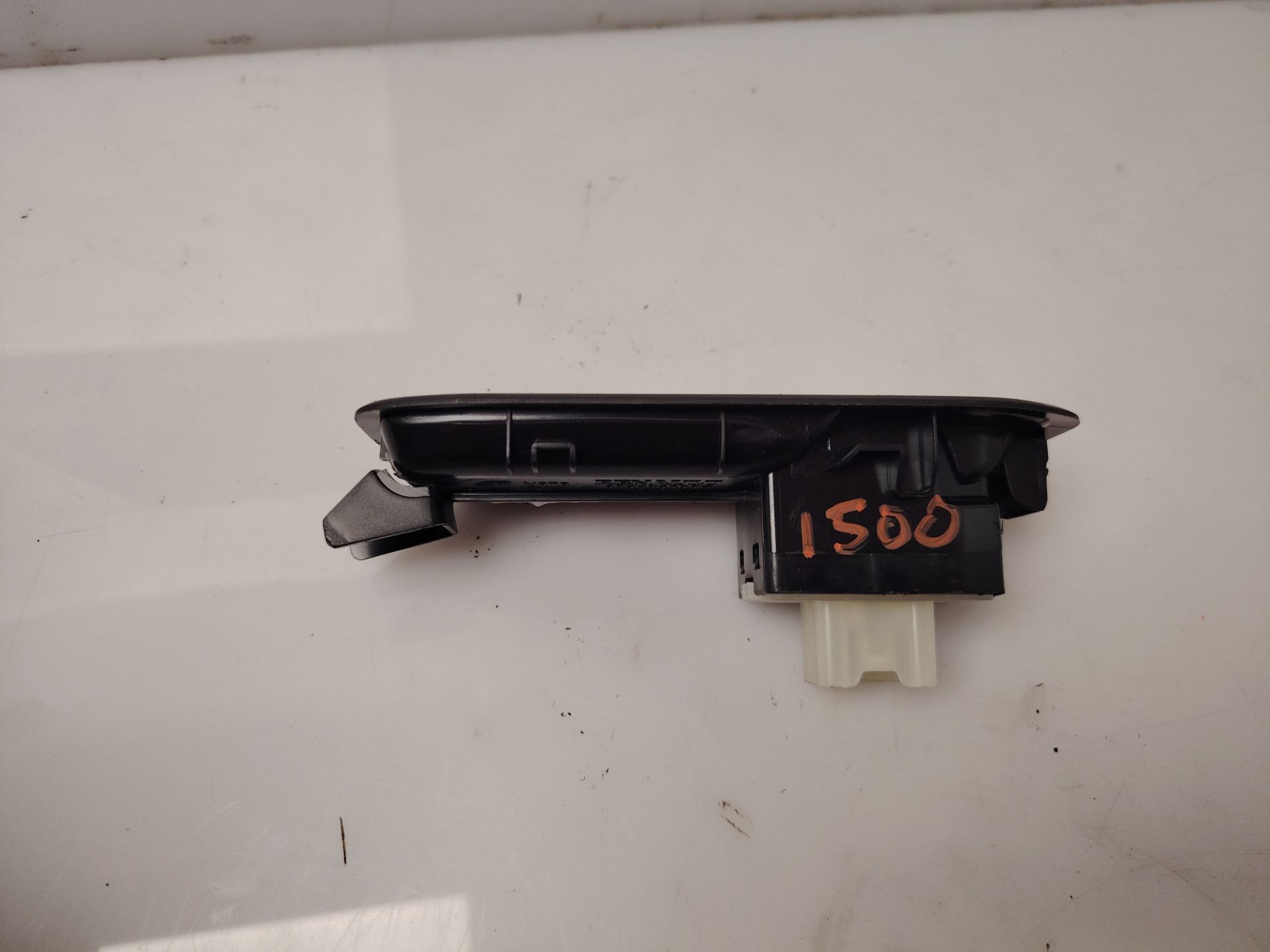 MANDO ELEVALUNAS DELANTERO DERECHO 138114