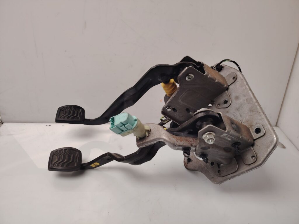 PEDALERA COMPLETA 136711