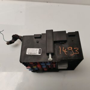 CAJA RELES / FUSIBLES 136062