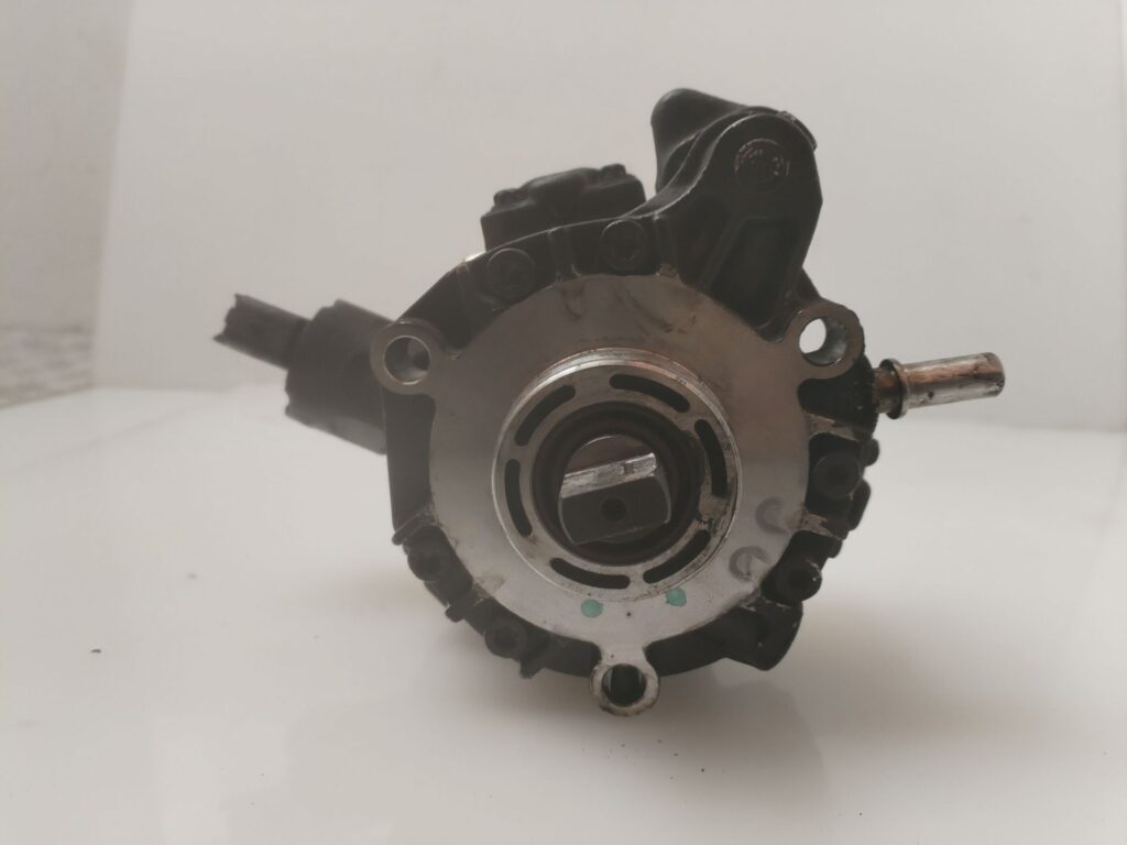 BOMBA INYECCION 137208