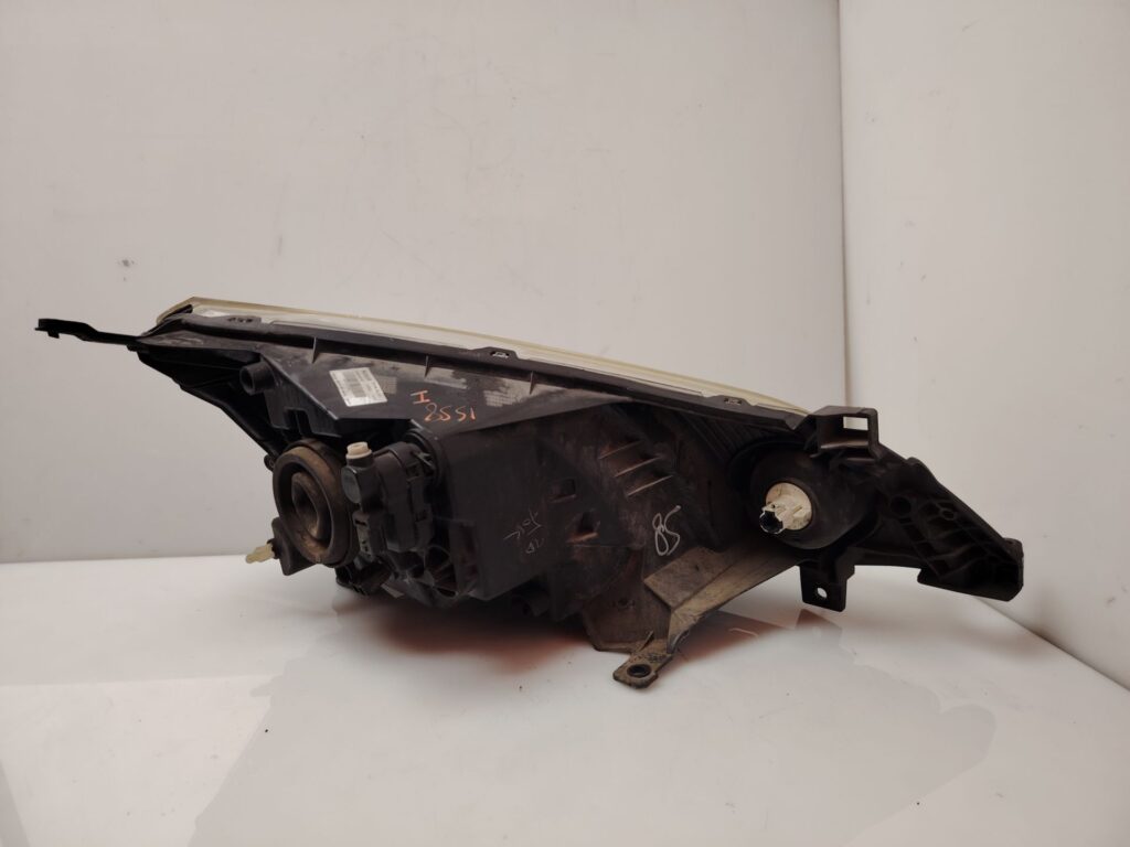 FARO IZQUIERDO 137914