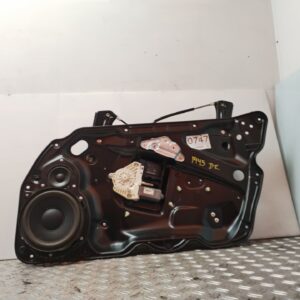 ELEVALUNAS DELANTERO DERECHO 135742