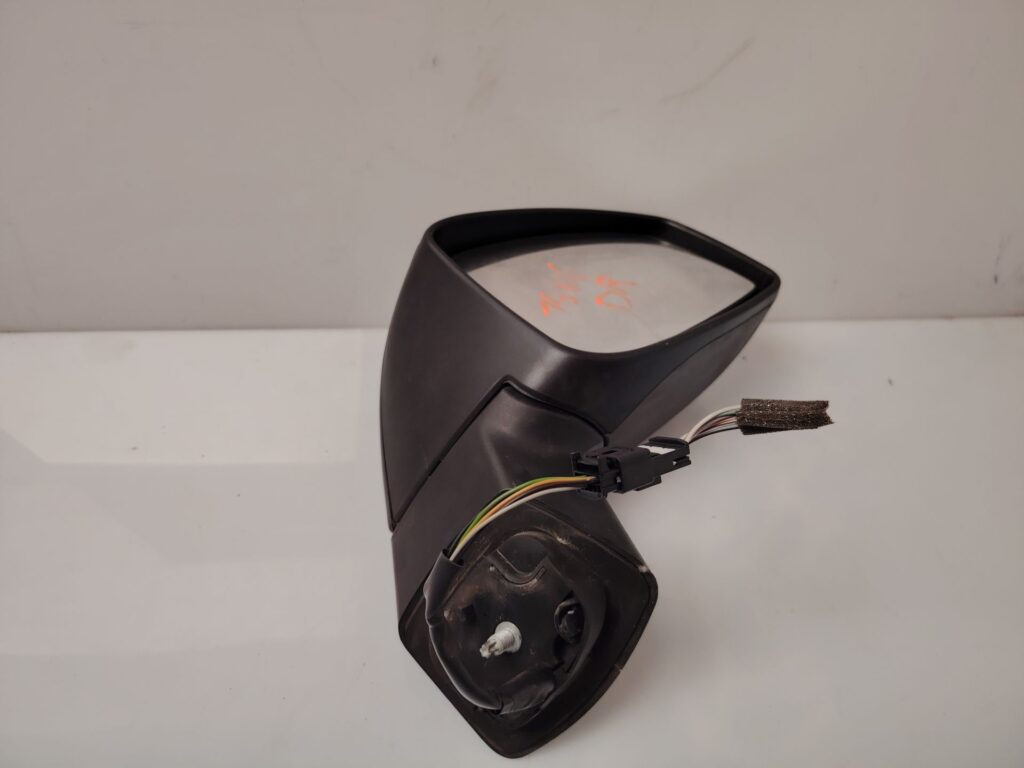 RETROVISOR DERECHO 136656