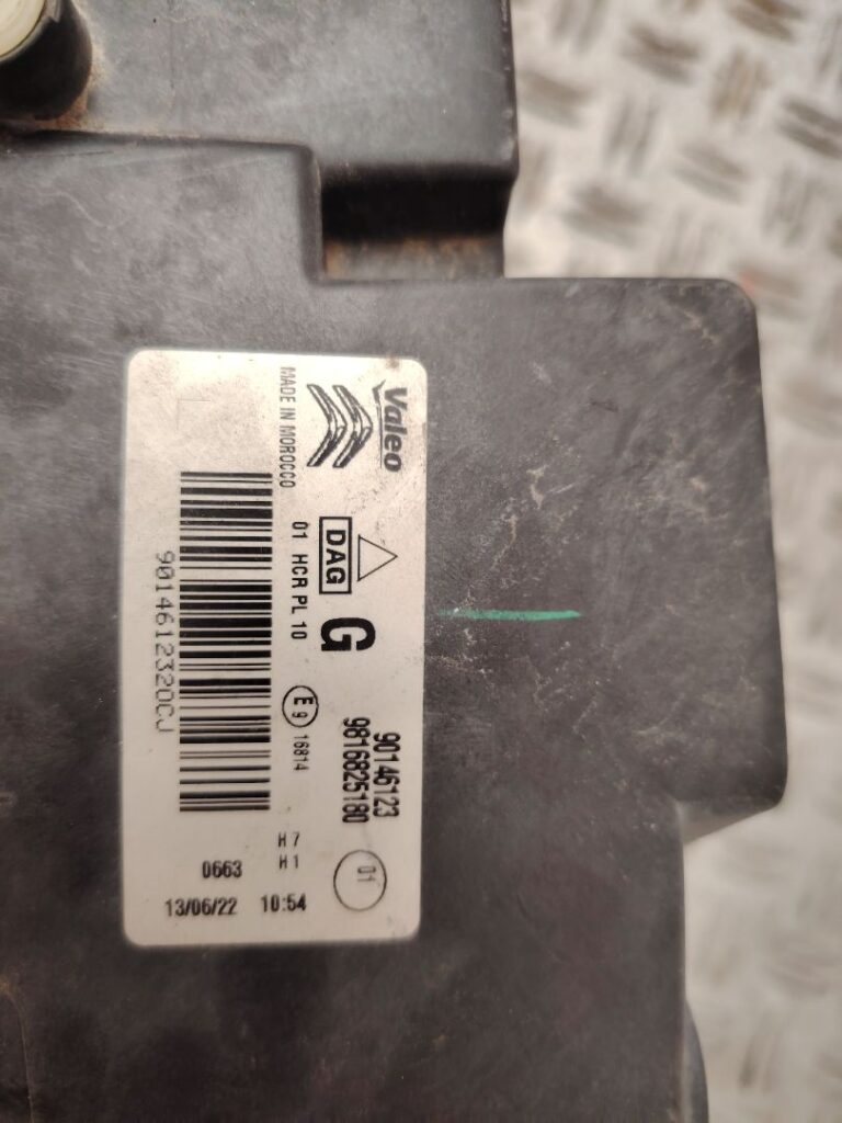 FARO IZQUIERDO 137858