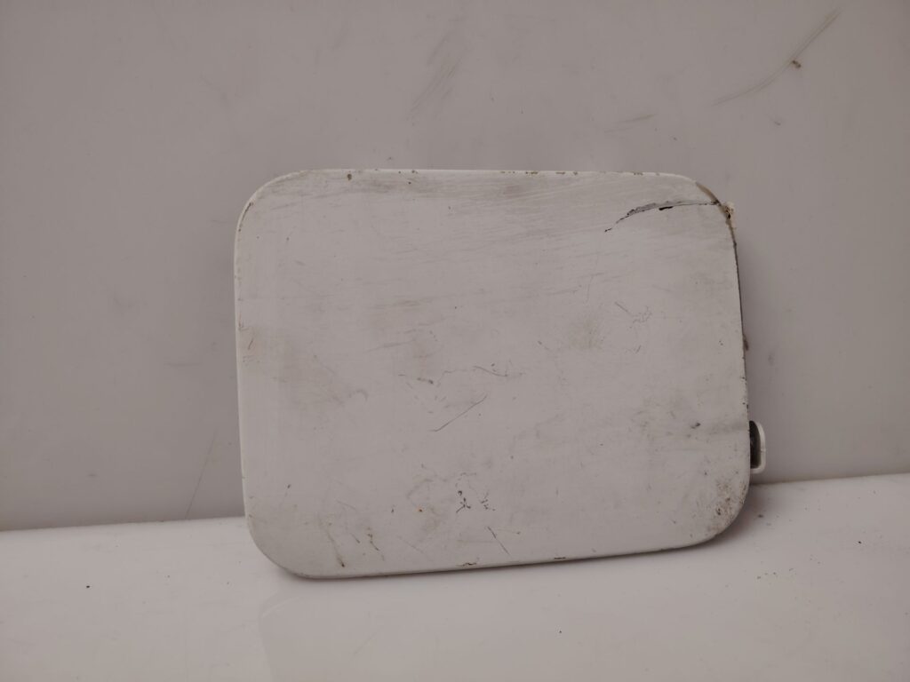 TAPA EXTERIOR COMBUSTIBLE 137953