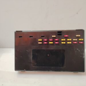 CAJA RELES / FUSIBLES 137698