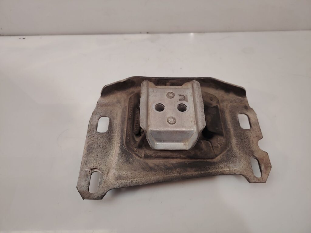 SOPORTE MOTOR 137056