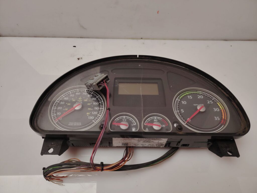 CUADRO INSTRUMENTOS 137601