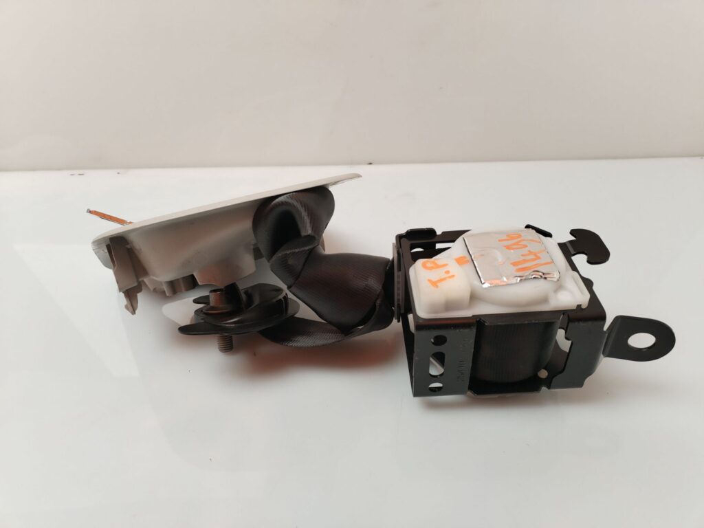 CINTURON SEGURIDAD TRASERO CENTRAL 136022