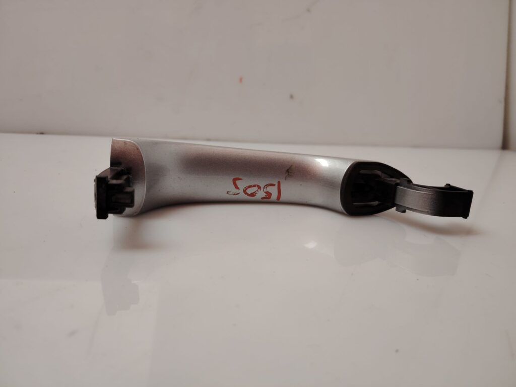 MANETA EXTERIOR DELANTERA DERECHA 137928