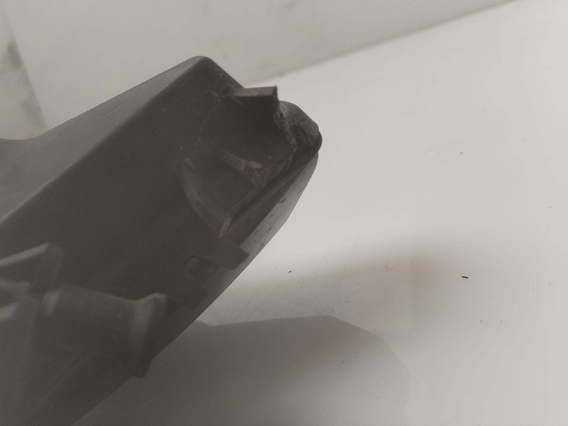 FARO ANTINIEBLA IZQUIERDO 137311