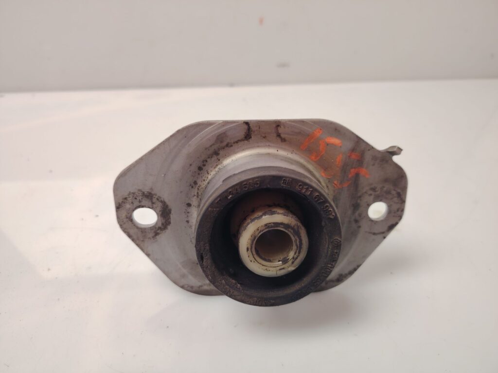 SOPORTE MOTOR 136935