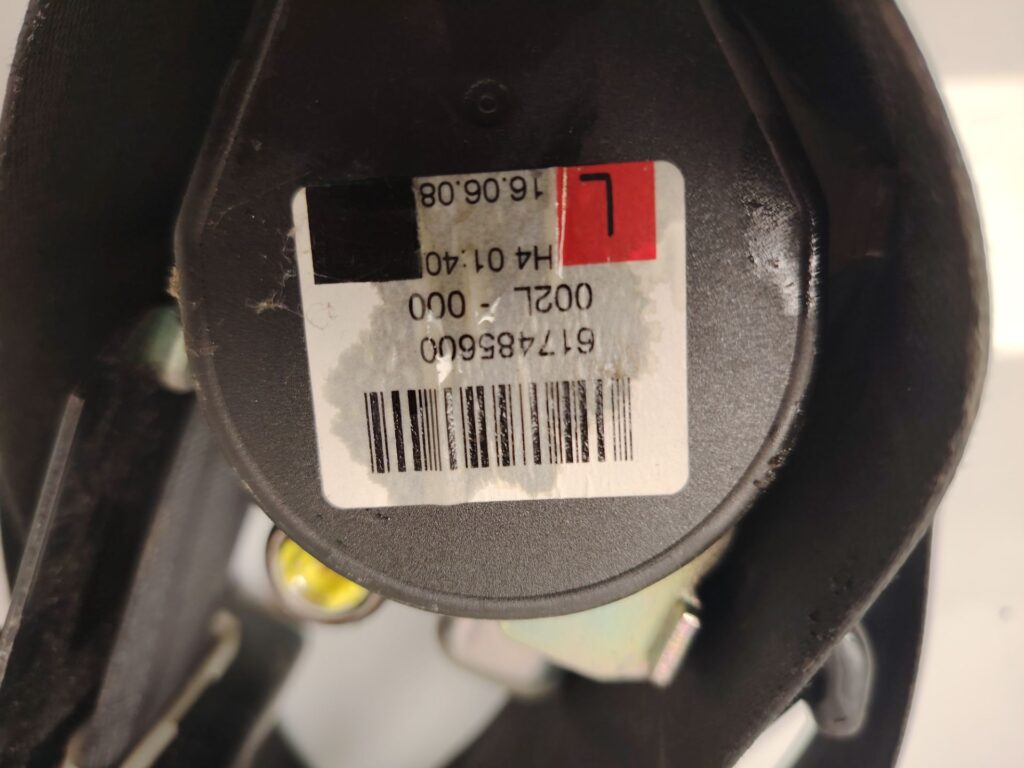 CINTURON SEGURIDAD DELANTERO IZQUIERDO 138101