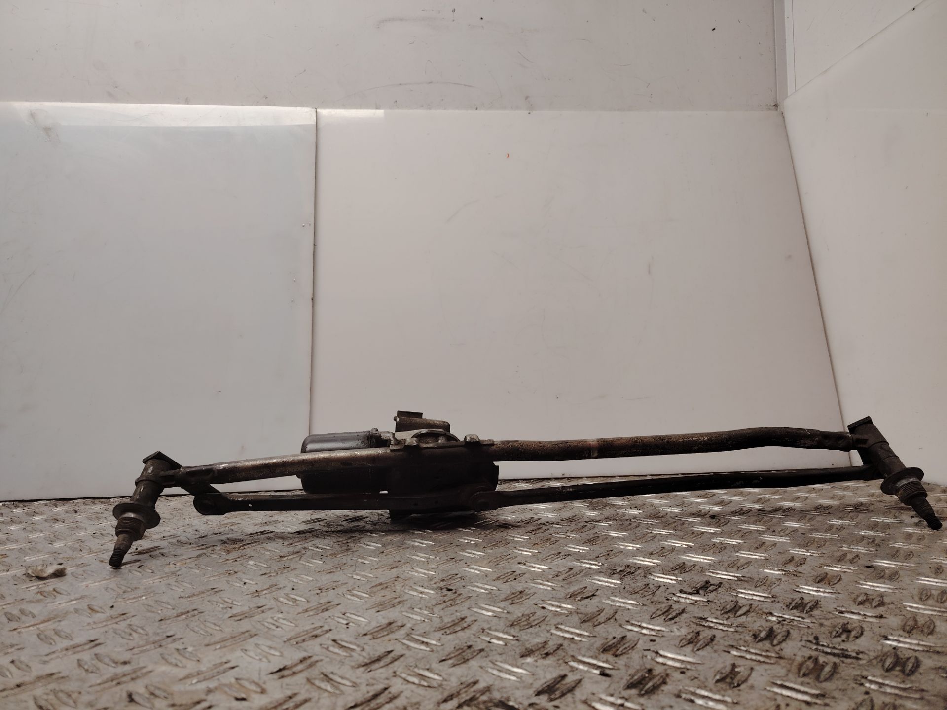 MOTOR LIMPIA DELANTERO 137007