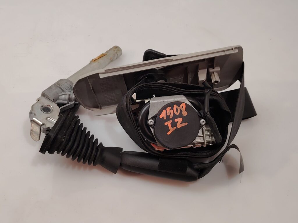 CINTURON SEGURIDAD DELANTERO IZQUIERDO 137091