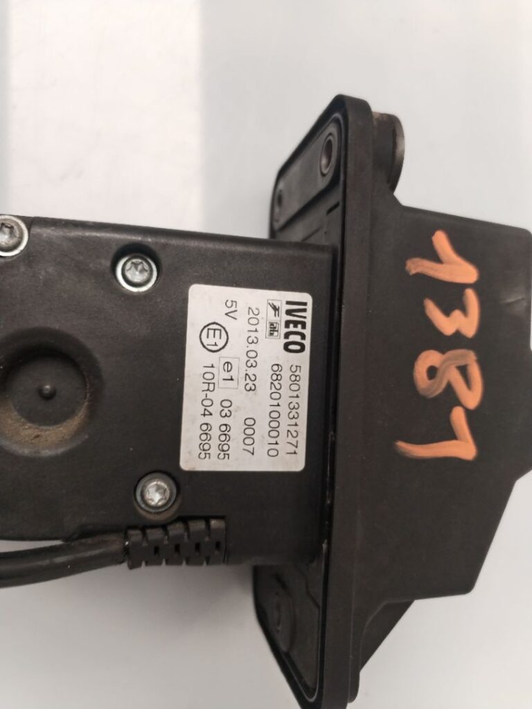 PEDAL ACELERADOR 136089