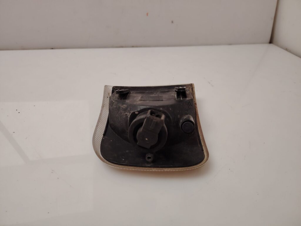 PILOTO DELANTERO IZQUIERDO 137934