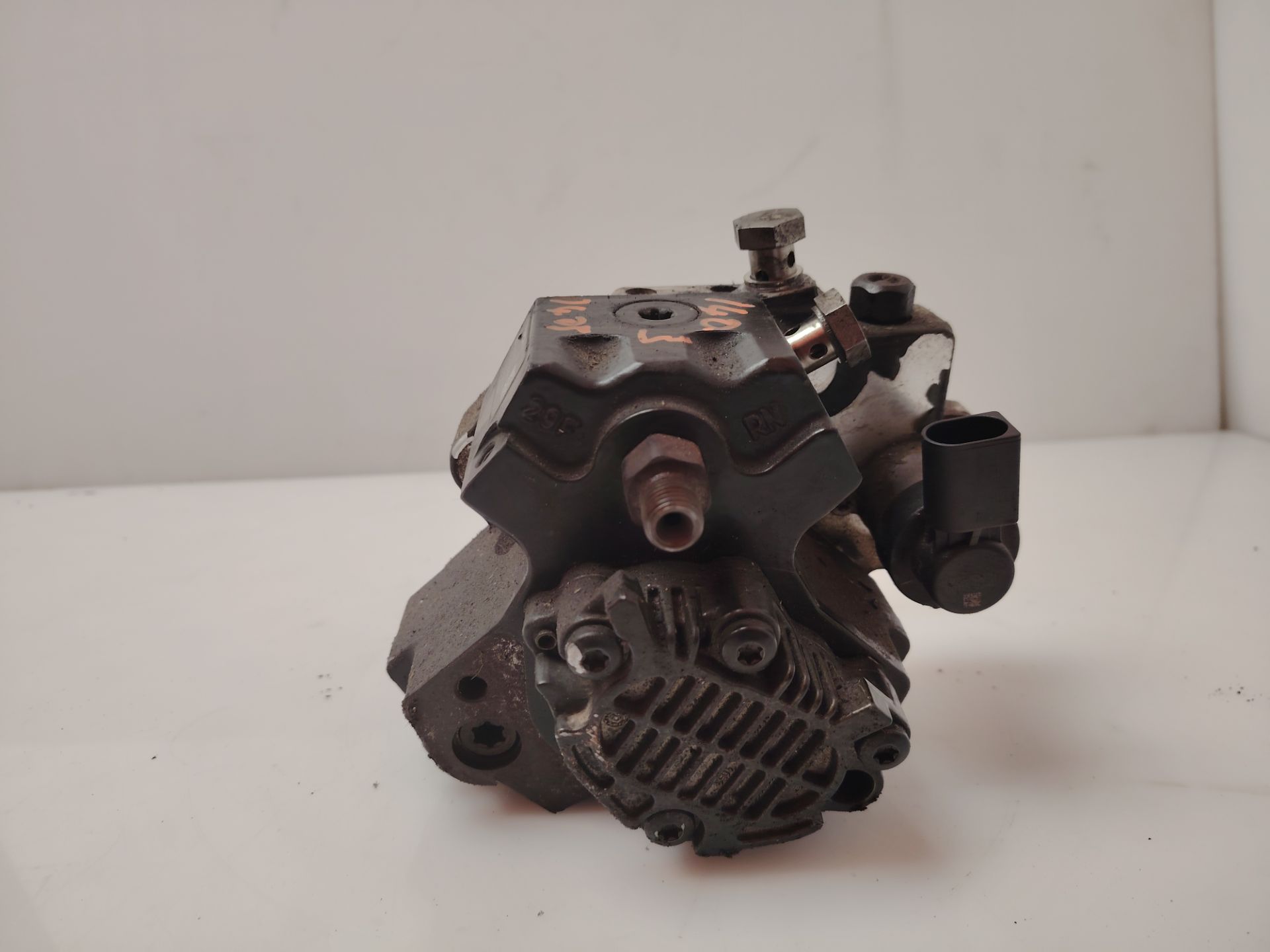 BOMBA INYECCION 137142