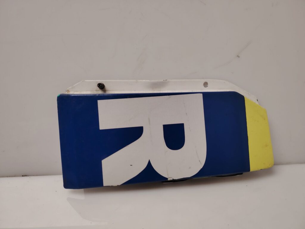 TAPA EXTERIOR COMBUSTIBLE 137952