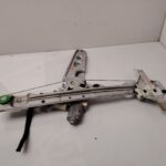 ELEVALUNAS DELANTERO DERECHO 137003