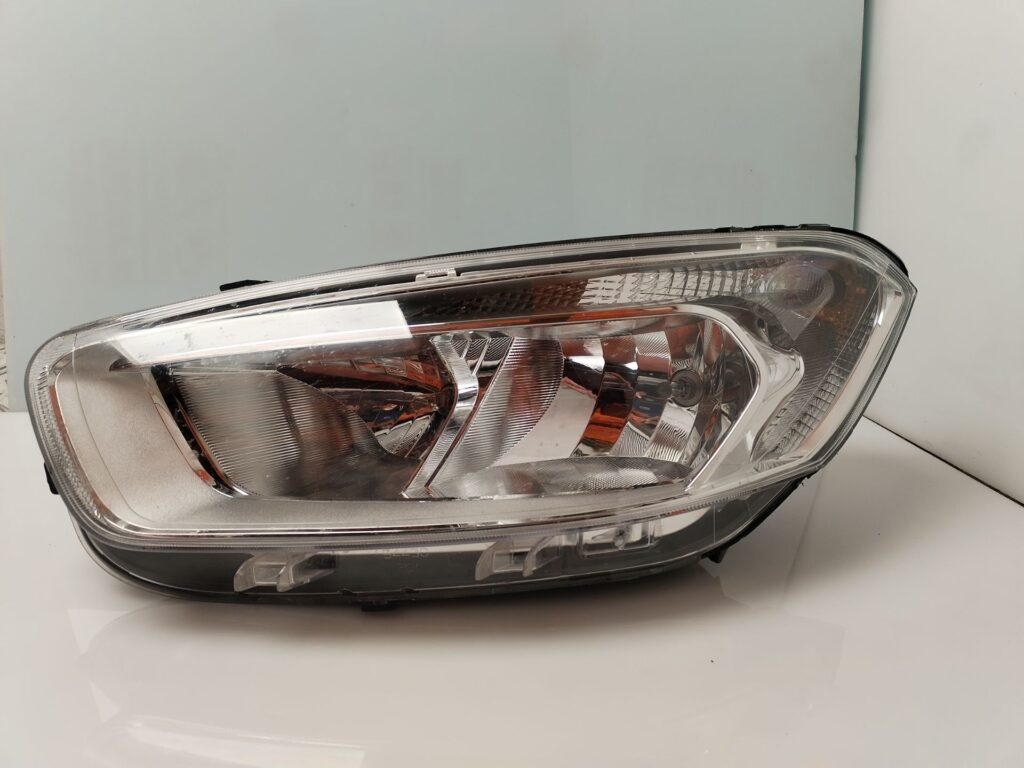 FARO IZQUIERDO 134609