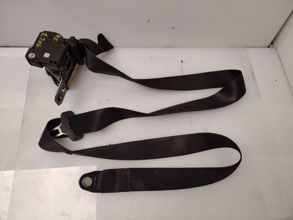 CINTURON SEGURIDAD DELANTERO IZQUIERDO 137802