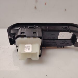 MANDO ELEVALUNAS DELANTERO IZQUIERDO 138113