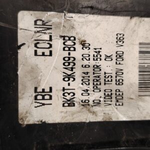 CAJA RELES / FUSIBLES 137231