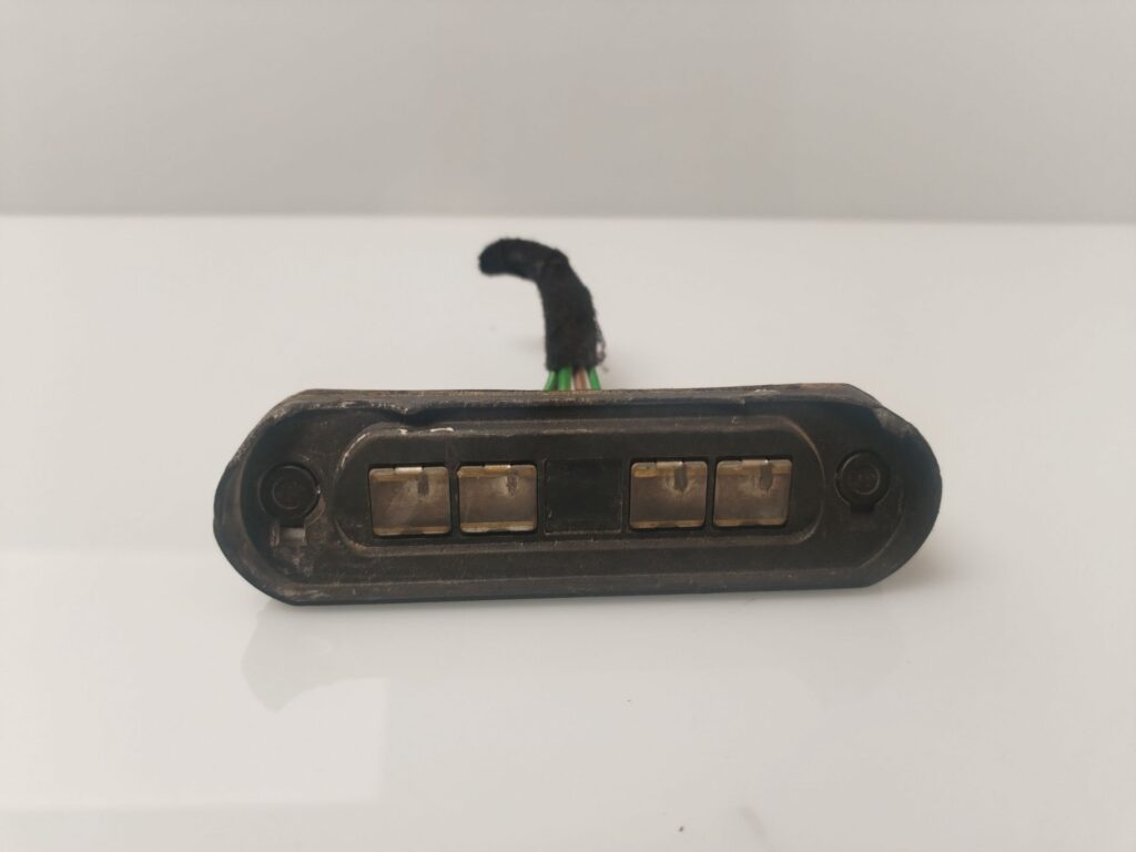 CERRADURA PUERTA LATERAL DERECHA 133007